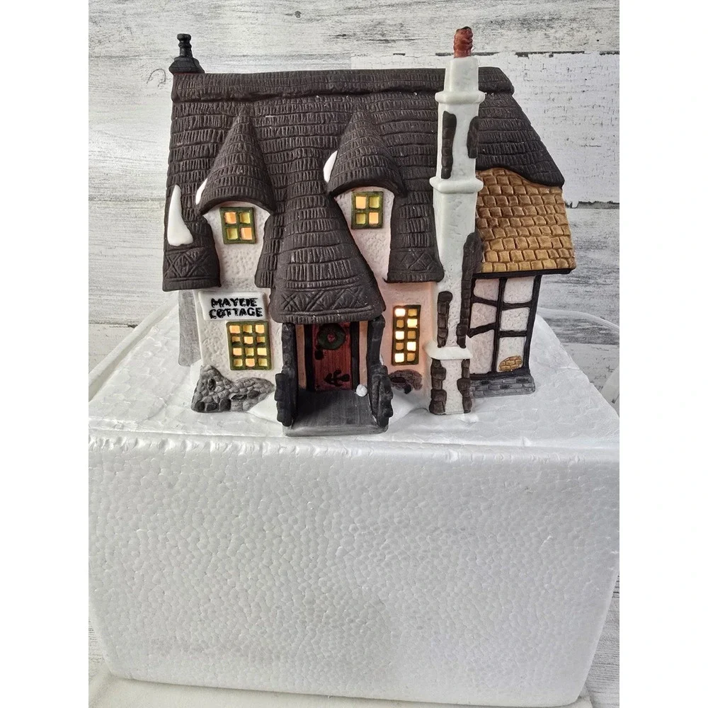 Department 56 Dickens Village Maylie Cottage 1990 Heritage Village Lighted